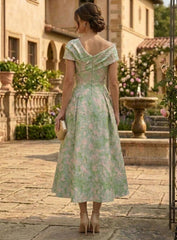 A-Line/Princess Asymmetrical Neck Jacquard Mother of the Bride Dresses Tea-Length Short Sleeves Ruched
