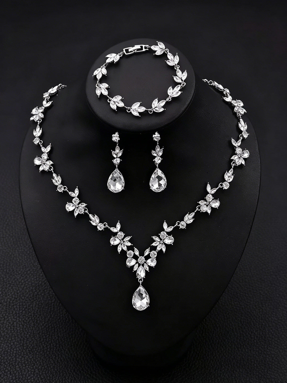 1 set Bridal Jewelry Three-piece Suit Rhinestone Imitation Diamond Necklace Earrings Bracelet Women's Jewelry Set  For Wedding Gift