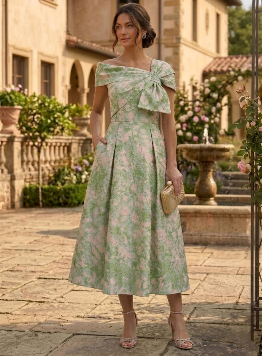 A-Line/Princess Asymmetrical Neck Jacquard Mother of the Bride Dresses Tea-Length Short Sleeves Ruched